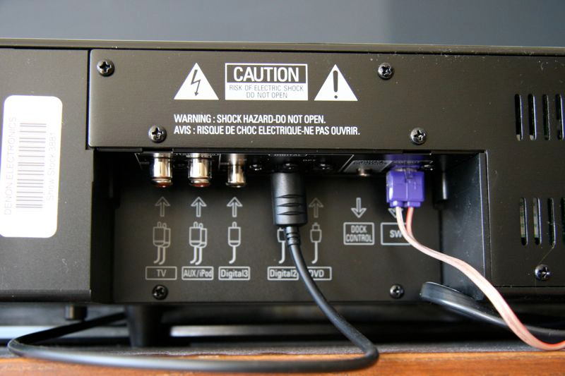 Illustration for article titled Lightning Review: Denon DHT-FS3 Soundbar and Sub